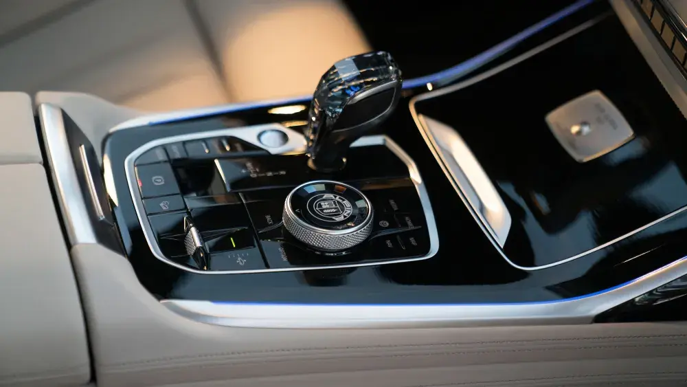 BMW ALPINA XB7 middenconsole